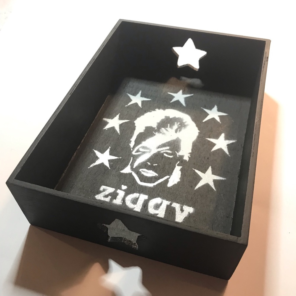 ⚡️ZIGGY Stardust David Bowie Rocker Box Tray 7x5x2” graffiti handmade